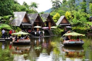 dusun bambu tempat bulan madu romantis dan murah