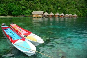 ora beach tempat bulan madu romantis dan murah di maluku