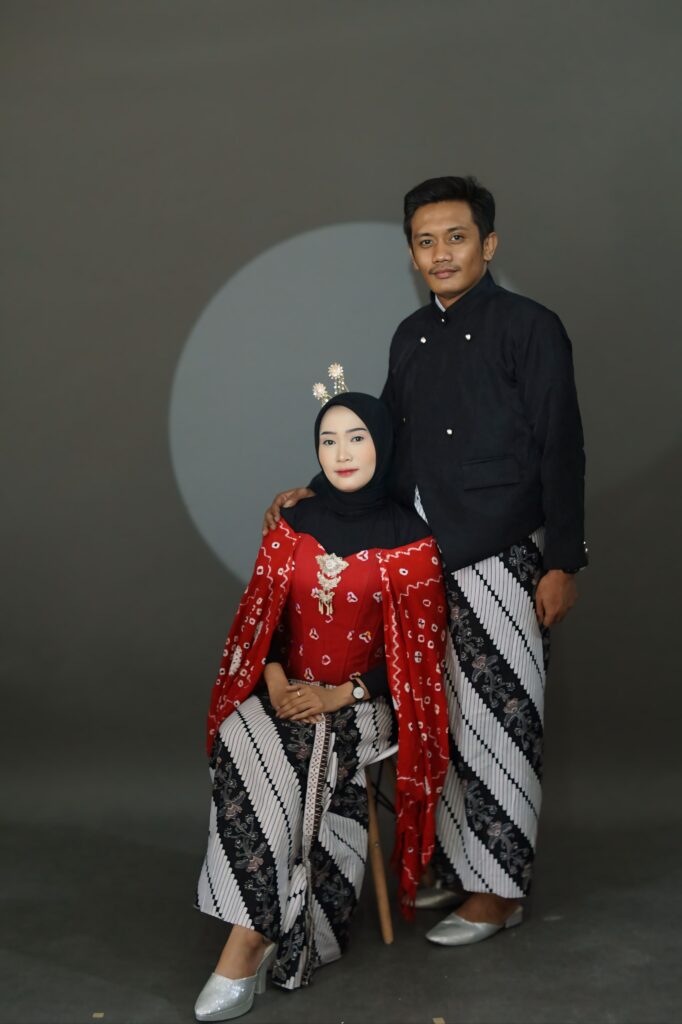 Adat Krem 125 WhatsApp Image 2024 04 23 at 7.00.33 PM 2 | Kunika invitation