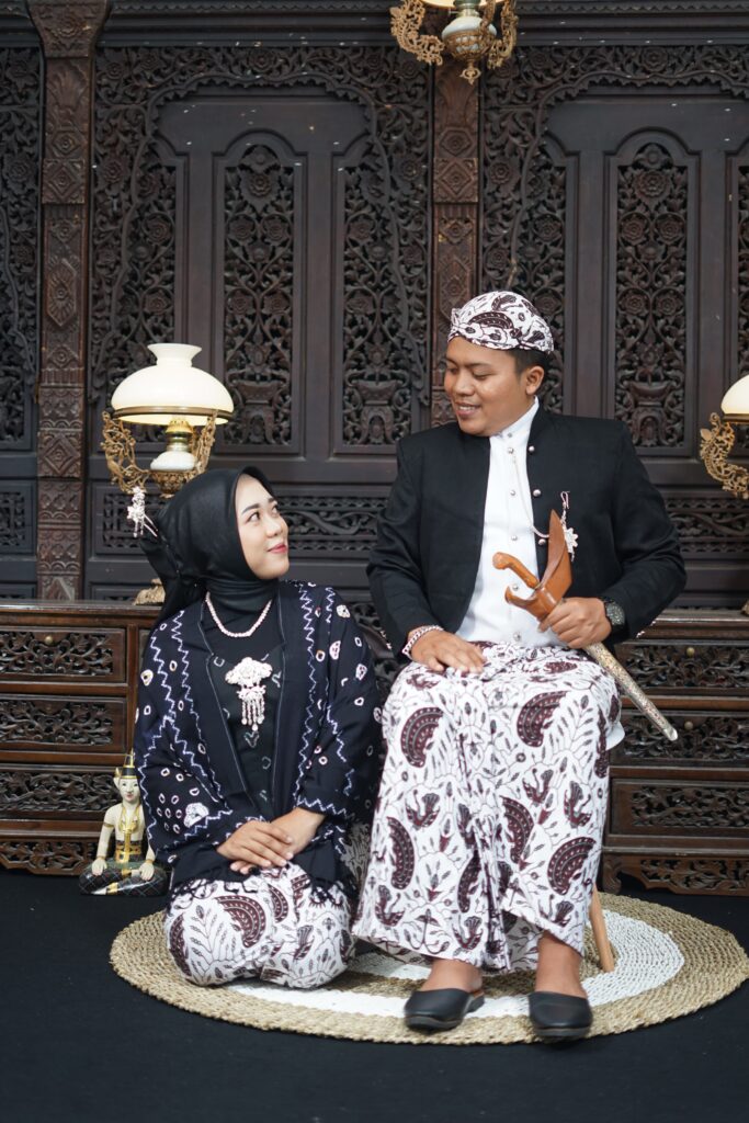 Adat Krem 120 WhatsApp Image 2024 05 02 at 4.52.08 PM | Kunika invitation