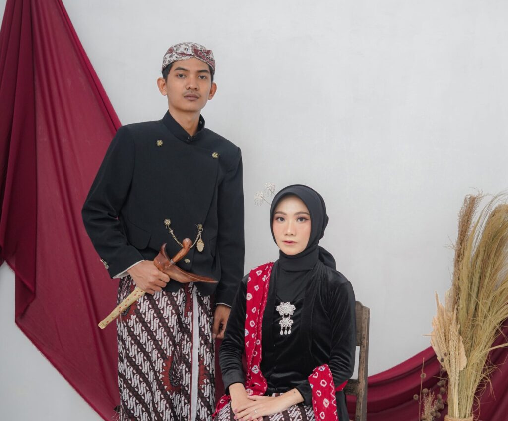 Adat Krem 100 WhatsApp Image 2024 05 18 at 12.20.21 PM 1 scaled e1716267142610 | Kunika invitation