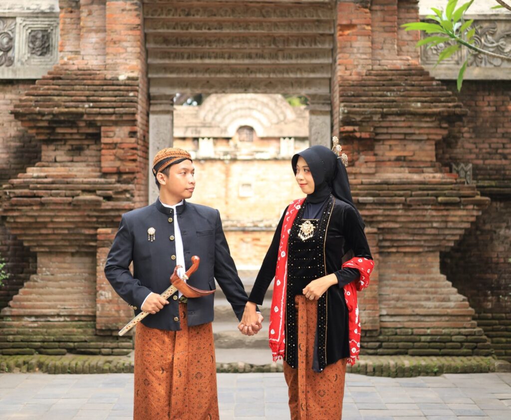 Adat Krem 90 WhatsApp Image 2024 06 01 at 11.59.08 AM 1 scaled e1717304272683 | Kunika invitation