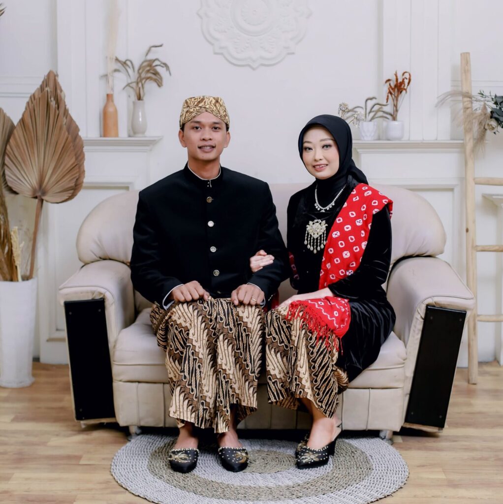 Adat Krem 83 WhatsApp Image 2024 06 08 at 4.08.43 PM 1 scaled e1717862759625 | Kunika invitation