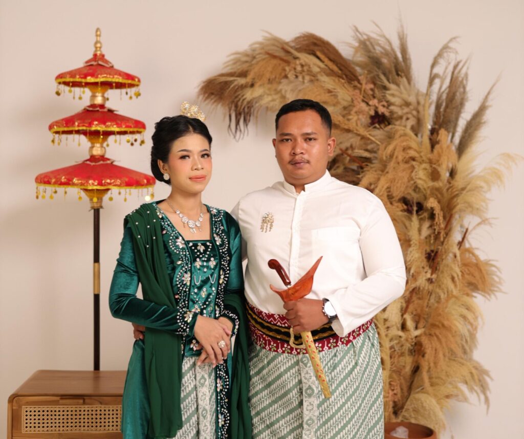 Adat Krem 69 WhatsApp Image 2024 06 16 at 5.36.52 PM 2 scaled e1718539883956 | Kunika invitation