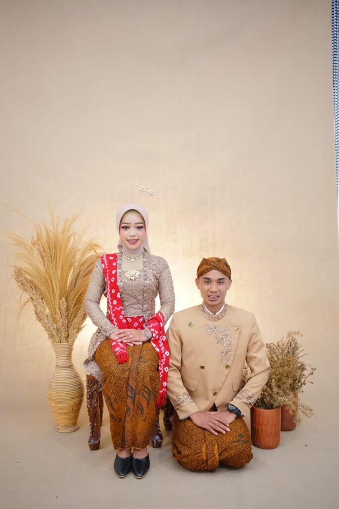 Adat Krem 51 WhatsApp Image 2024 07 09 at 10.33.39 AM 2 | Kunika invitation