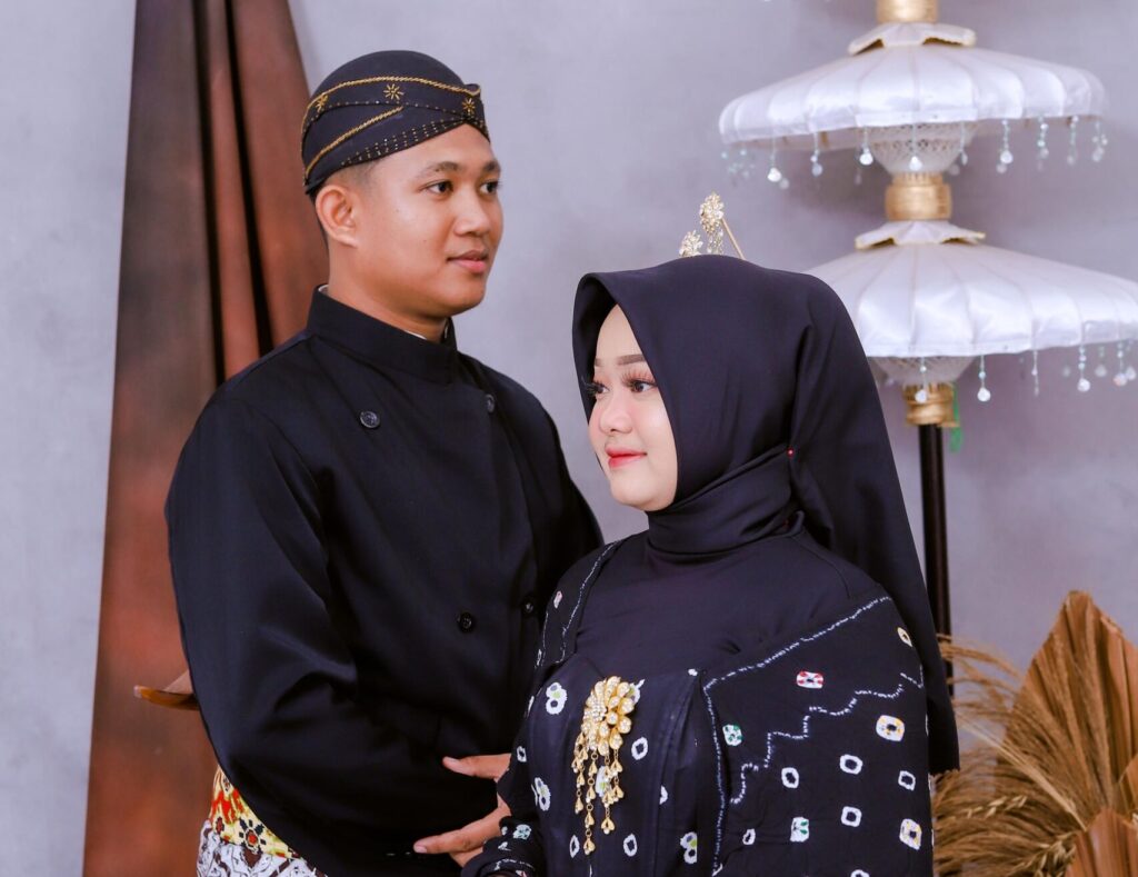 Adat Krem 42 WhatsApp Image 2024 07 19 at 9.14.18 AM 1 1 scaled e1721388432507 | Kunika invitation